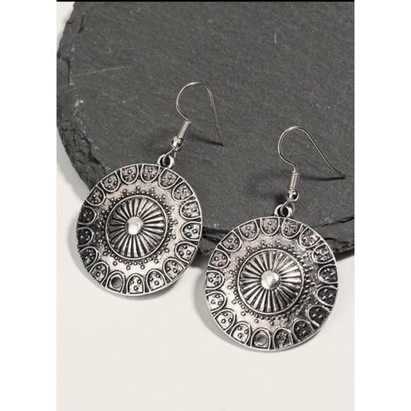 MAKE ME AND OFFER NWT Circular Rustic Silver Tribal Metal Earrings - Picture 2 of 5